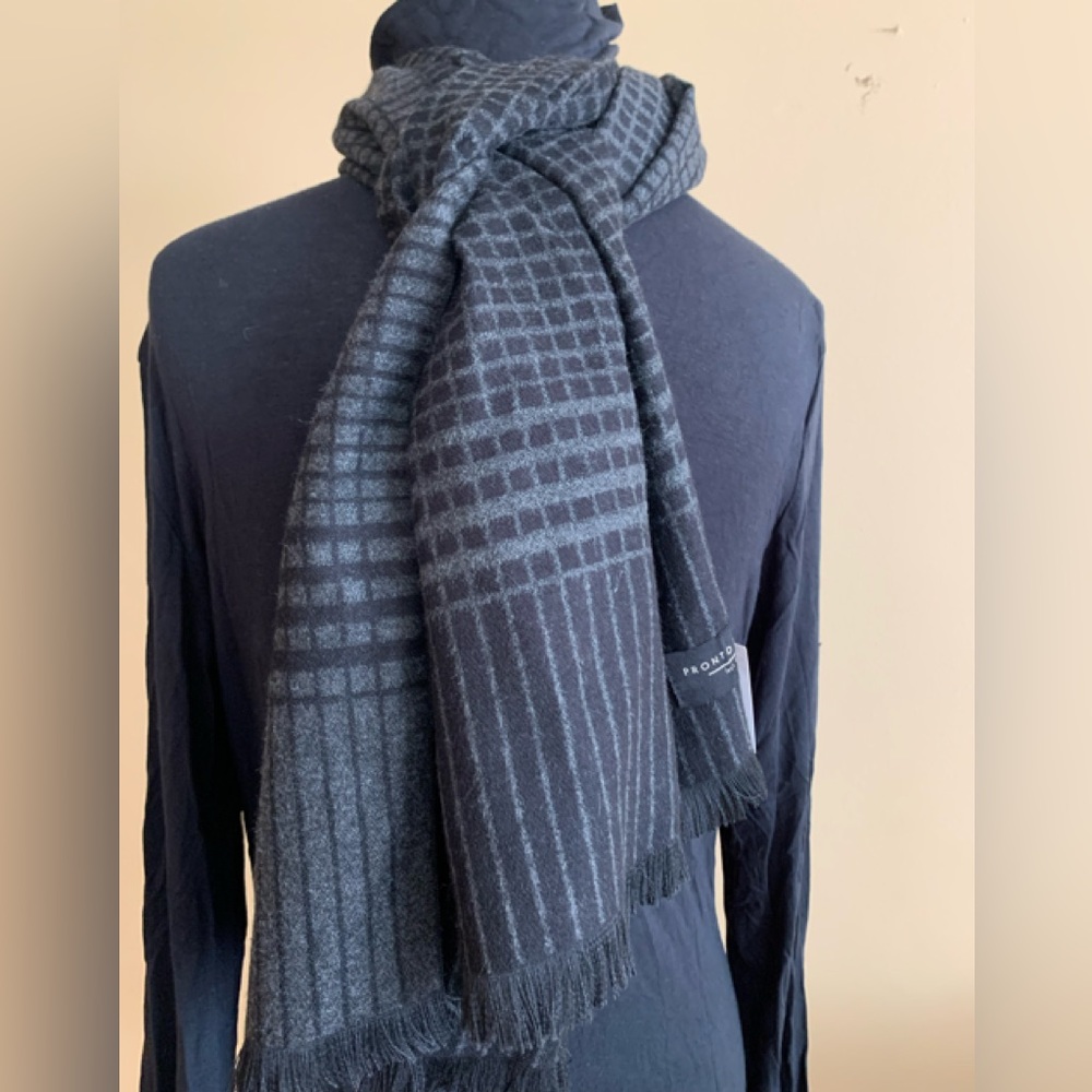 PRONTO UOMO Mens black and gray 80% viscose so soft plaid fringe scarf …